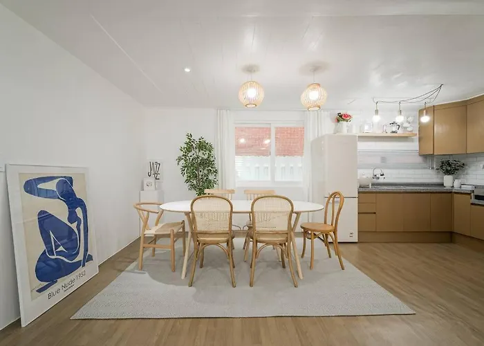Apartment Split Level House In Hongdae