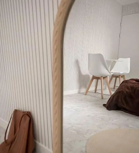 Split Level House In Hongdae *