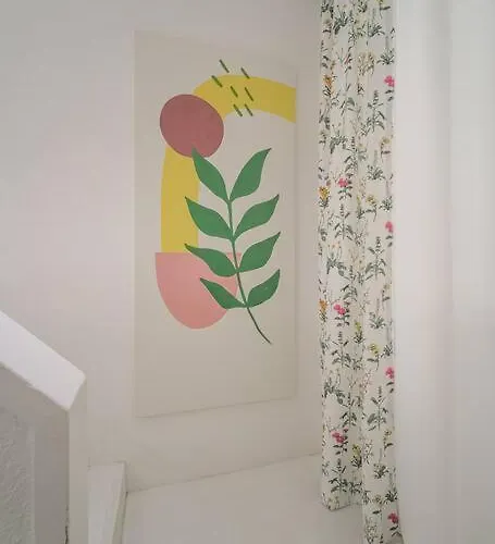 Split Level House In Hongdae Apartment *
